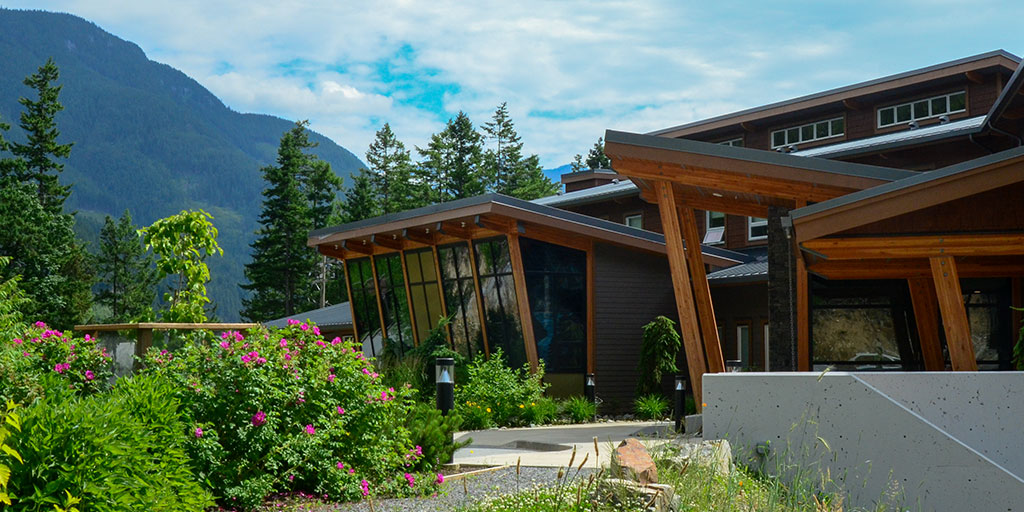 Copper Ridge Conference Centre lodge and gardens